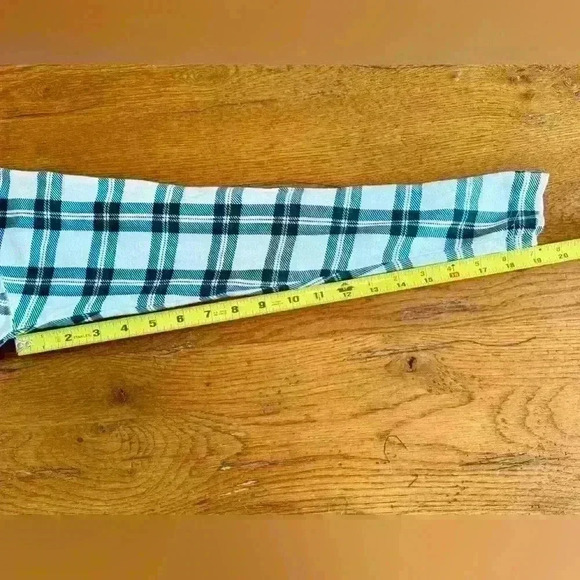 Izod women’s turtleneck shirt plaid print preppy size medium - Picture 12 of 12